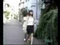1 asiat qui met les filles a nue dans la rue