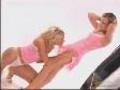 Ces 2 blondes se mettent nues elles me font pointer le bouc