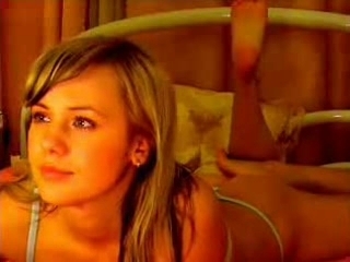 Jeunette qui se filme avec sa cam pour t exciter de l autre cot�